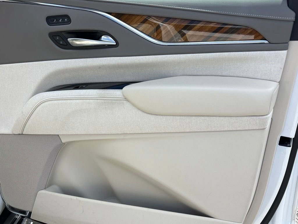 2024 Cadillac Escalade Premium Luxury Platinum