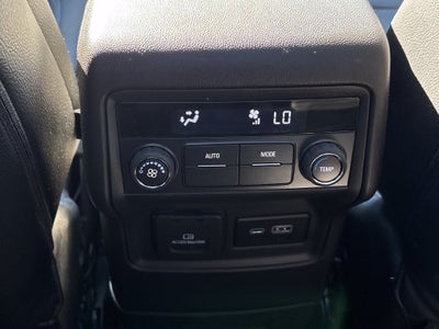 2022 GMC Acadia Base