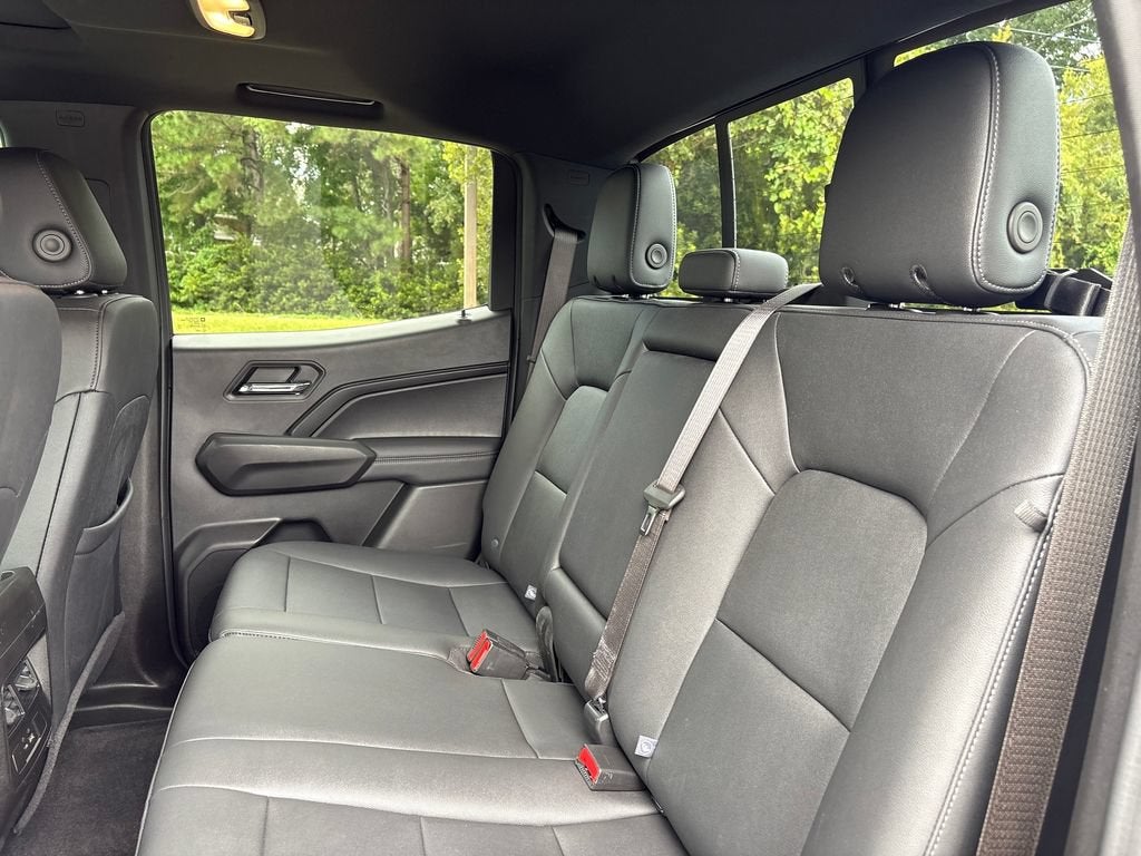 2024 GMC Canyon Base