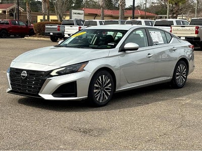2023 Nissan Altima 2.5 SV