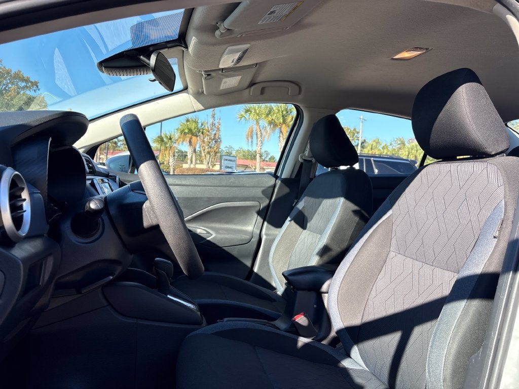 2025 Nissan Versa Base