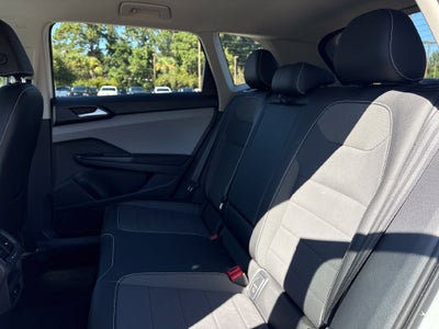 2022 Volkswagen Taos Base