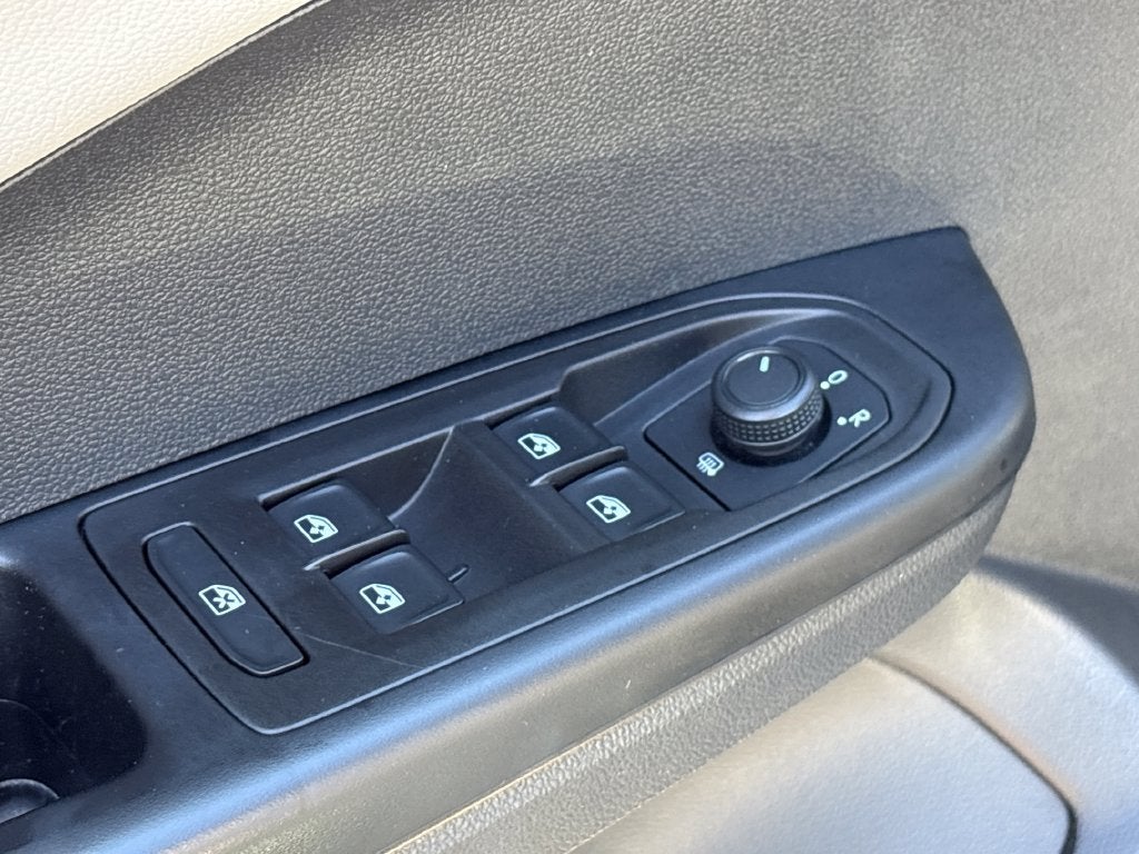 2023 Volkswagen Taos Base