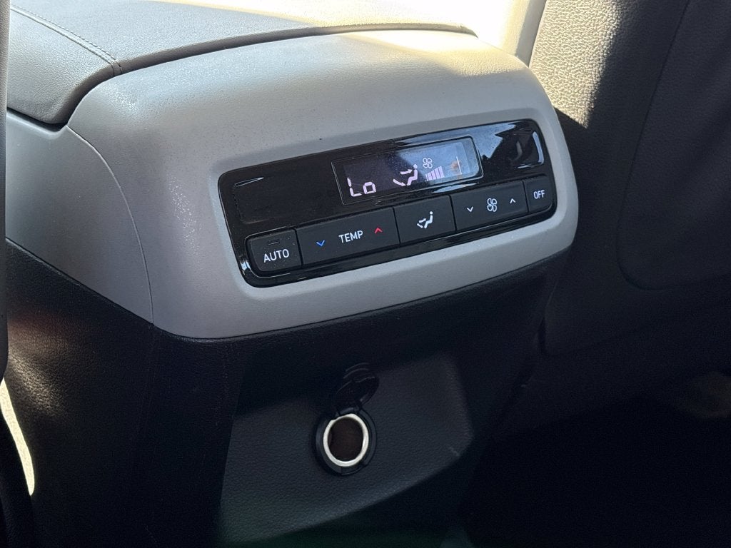 2024 Hyundai PALISADE Base