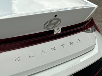 2024 Hyundai ELANTRA Base