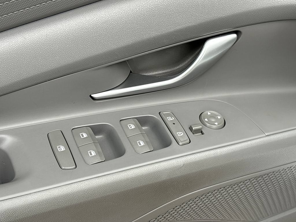 2024 Hyundai ELANTRA Base