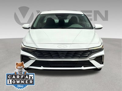 2024 Hyundai ELANTRA Base