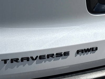 2025 Chevrolet Traverse Base