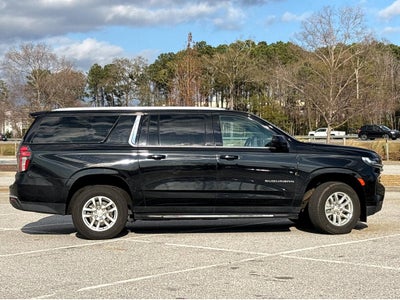 2024 Chevrolet Suburban LT