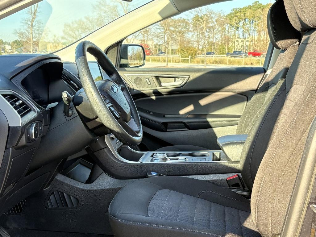 2023 Ford Edge SE