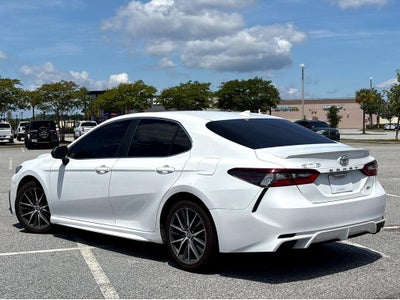 2022 Toyota Camry SE