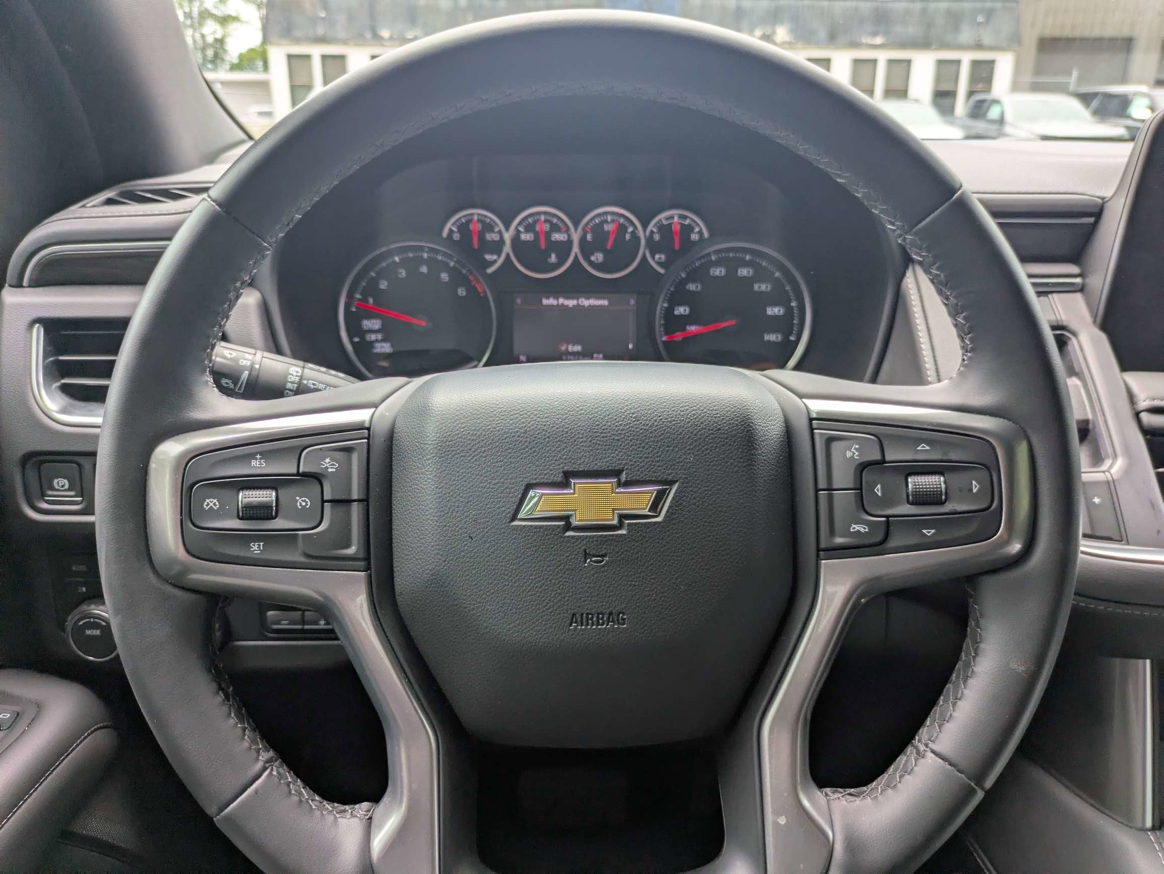 2024 Chevrolet Suburban LS