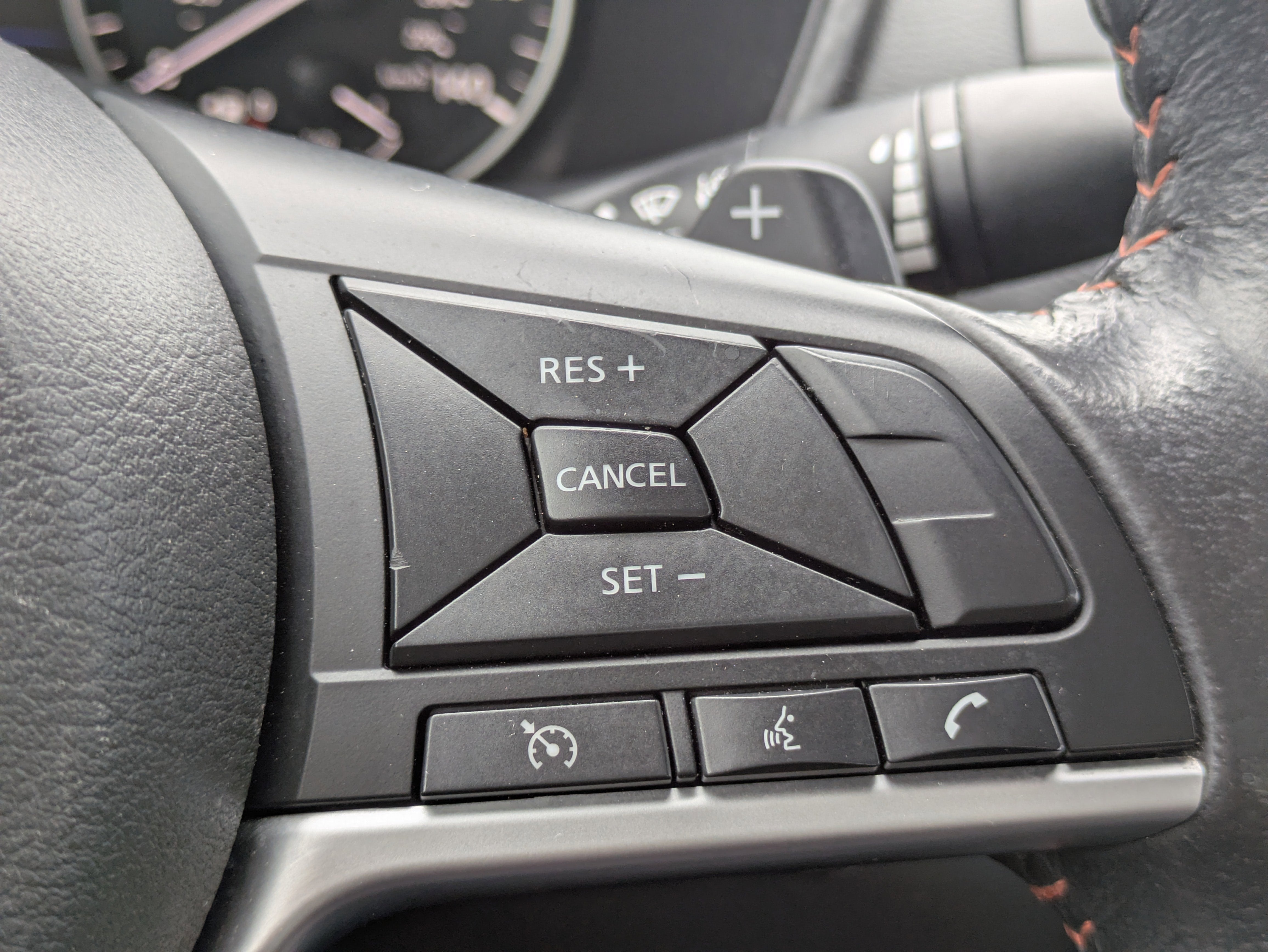 2022 Nissan Altima SR FWD
