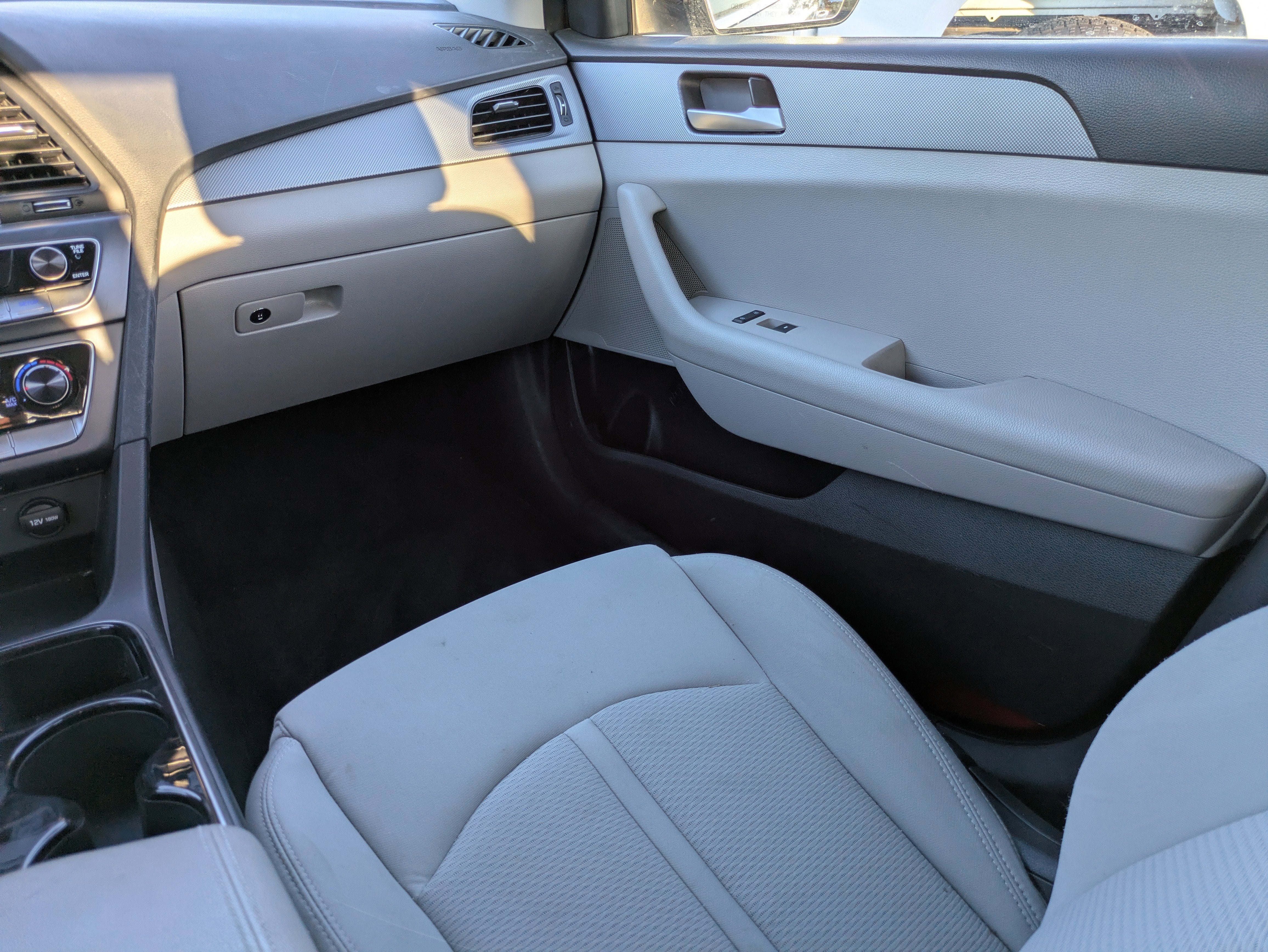 2018 Hyundai SONATA SE