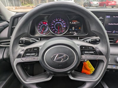 2023 Hyundai ELANTRA SE