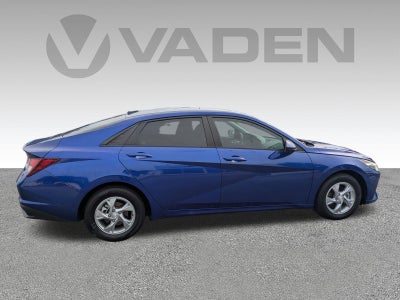 2023 Hyundai ELANTRA SE