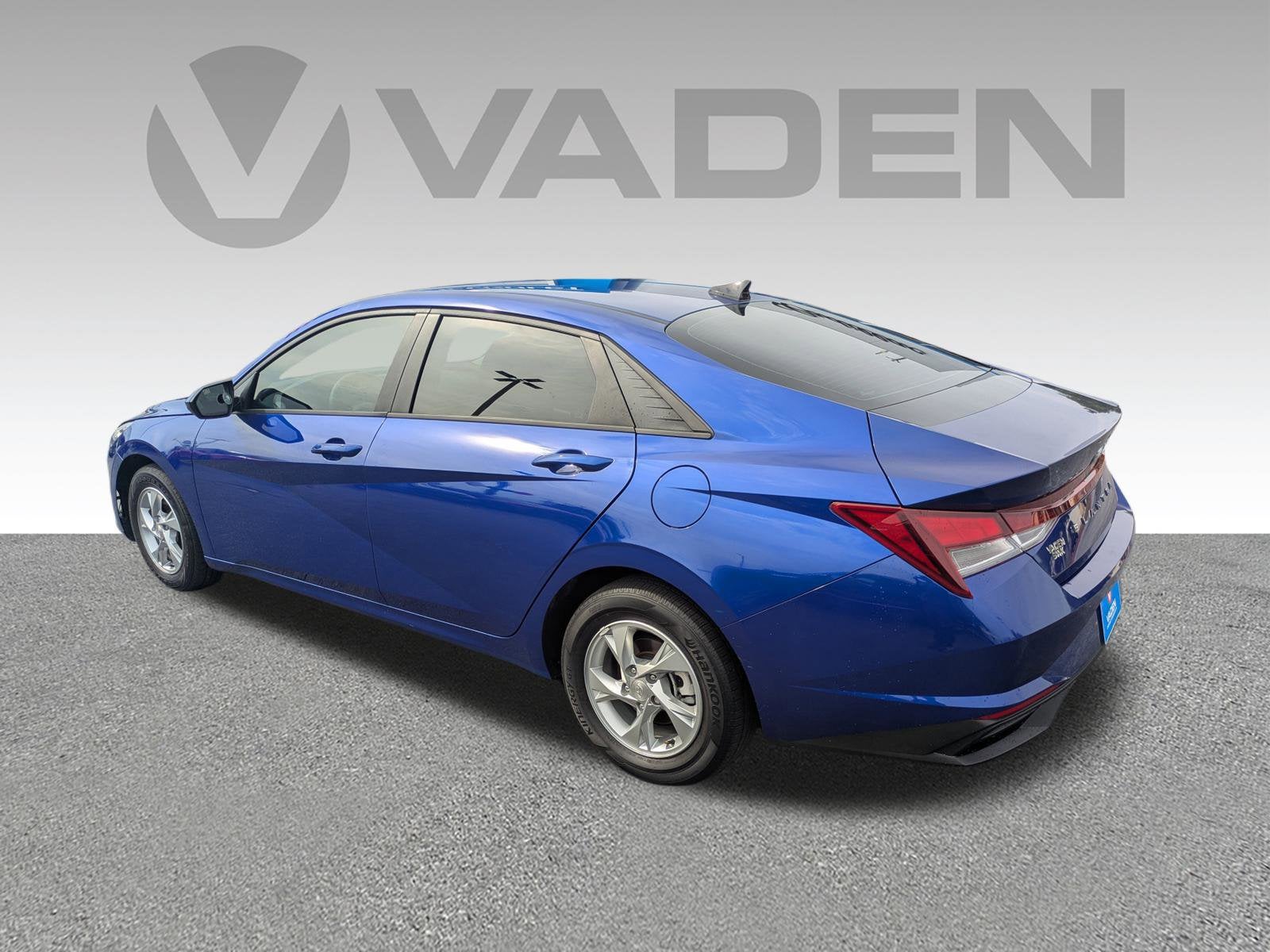2023 Hyundai ELANTRA SE