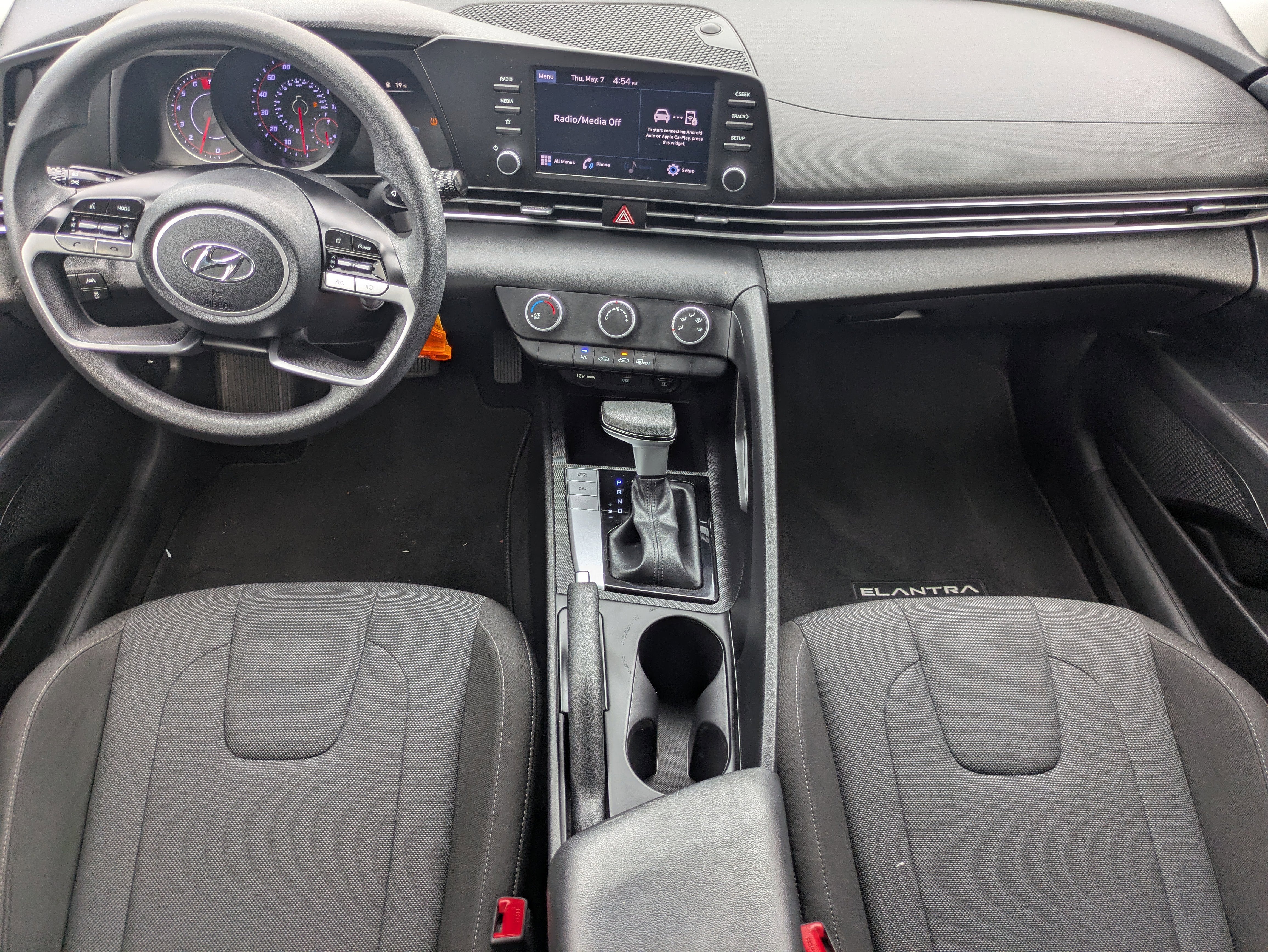 2023 Hyundai ELANTRA SE