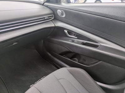 2023 Hyundai ELANTRA SE
