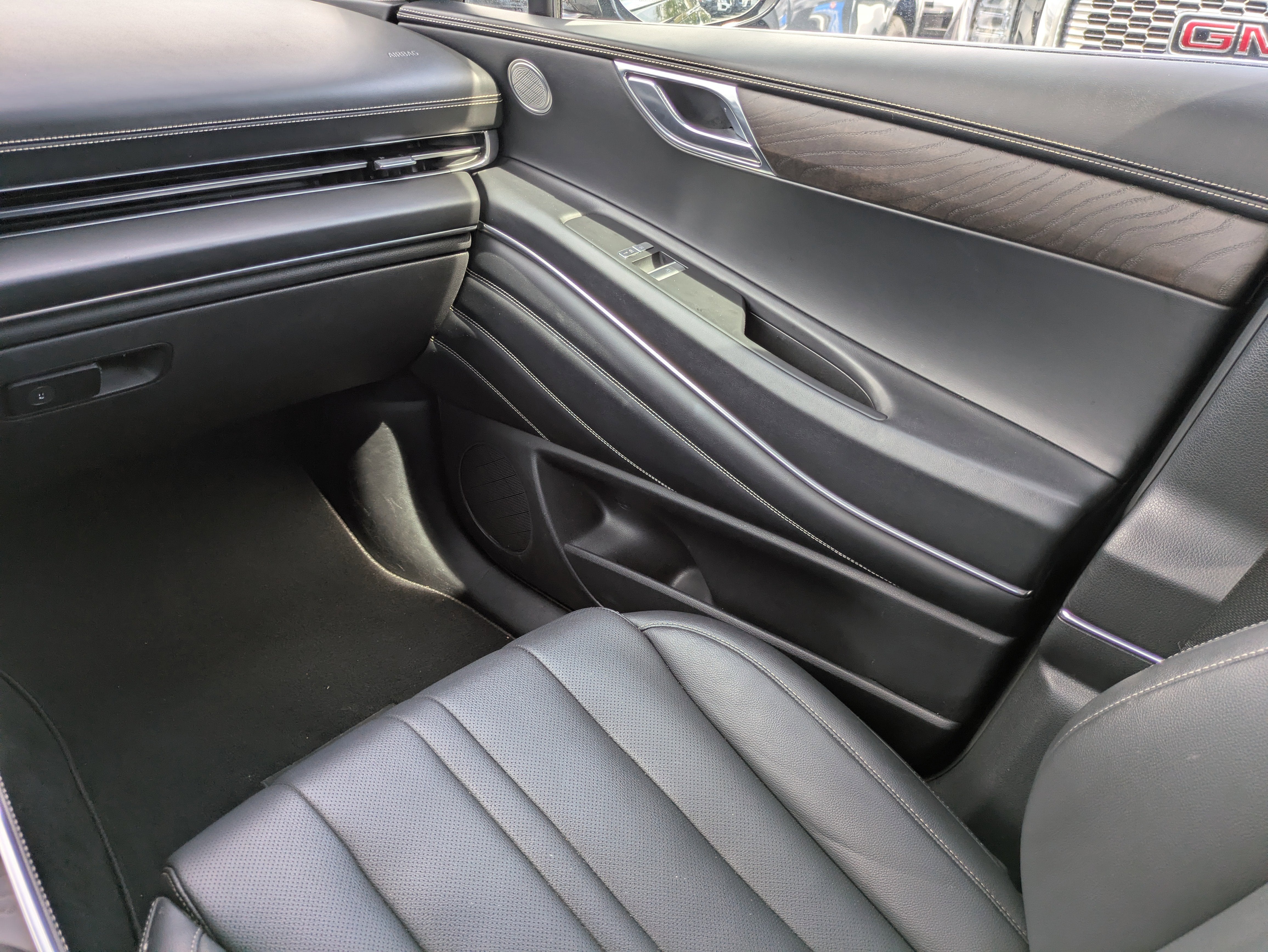 2024 Genesis GV80 NA