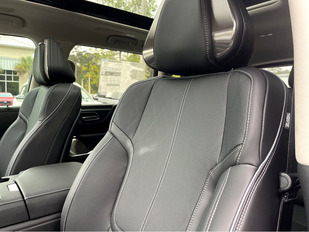 2025 INFINITI QX80 SENSORY