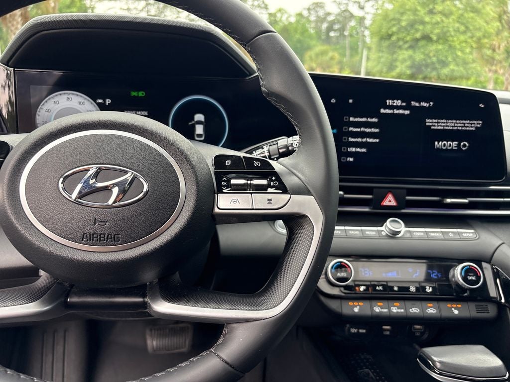 2023 Hyundai ELANTRA Limited