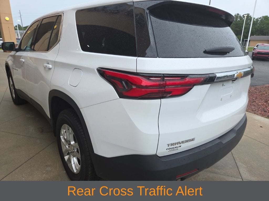 2023 Chevrolet Traverse LS
