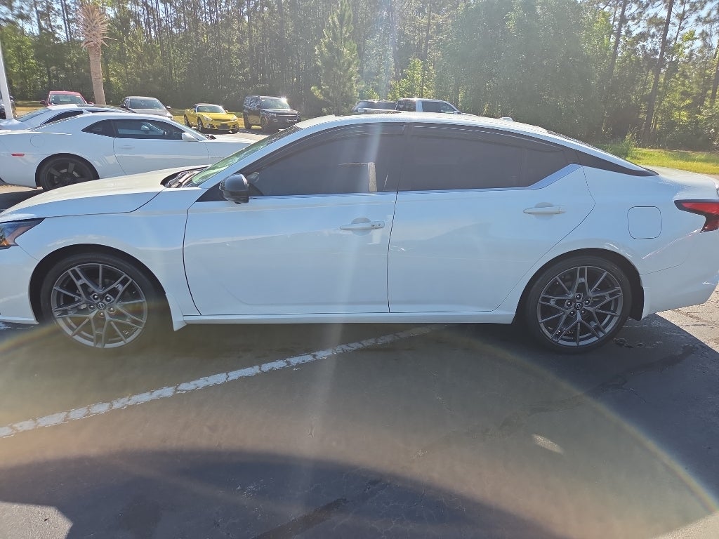 2023 Nissan Altima 2.0 SR