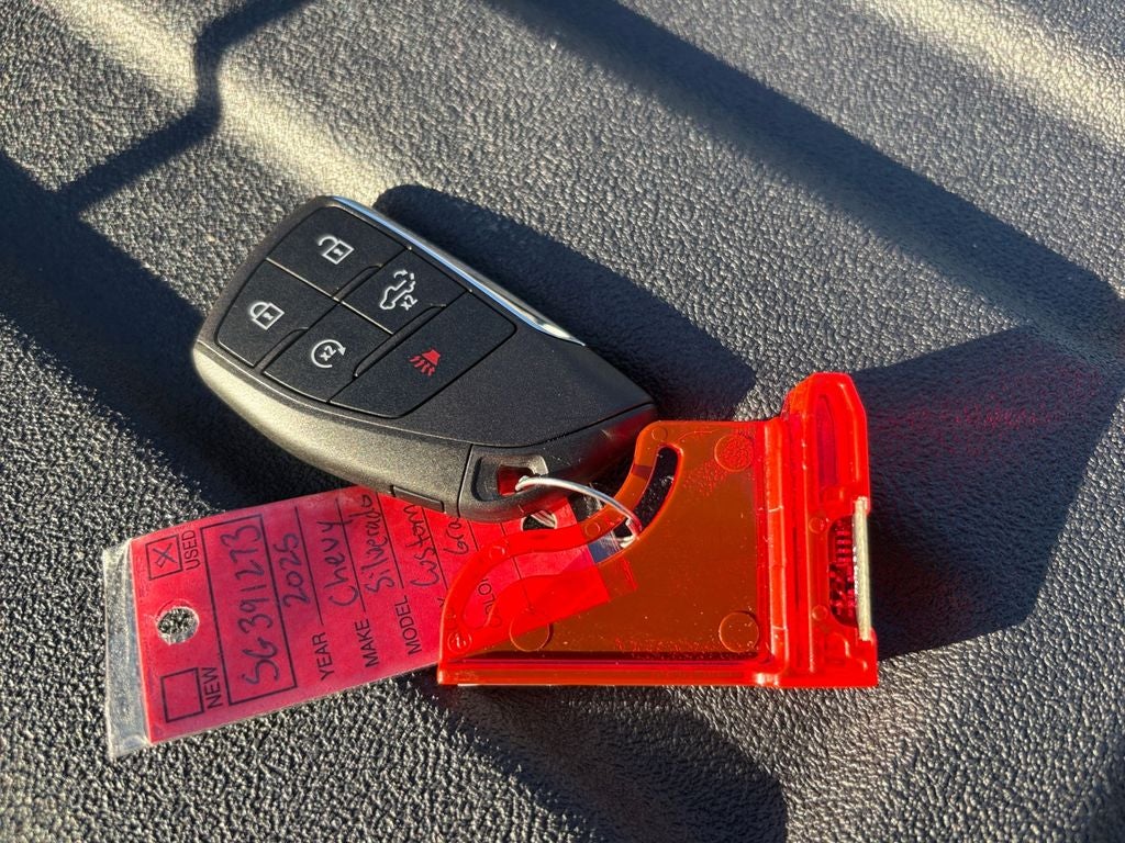 2025 Chevrolet Silverado 1500 Custom